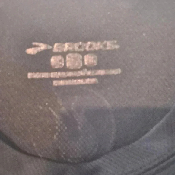 Rock'N'Roll Savanah Brooks T-Shirt EUC Size Medium 100%Polyester - Picture 4 of 8